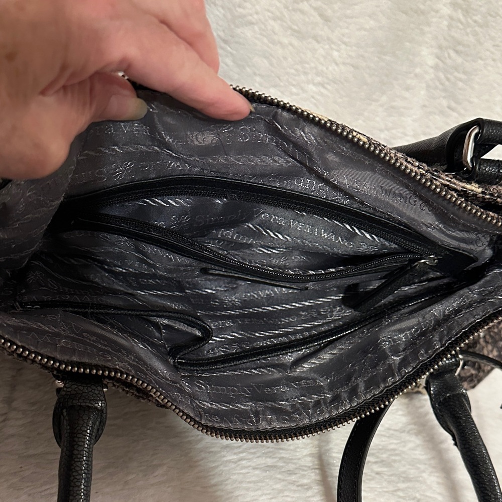 Simply Vera Vera Wang Stylish Snake Print Handbag or Cross Body - Picture 7 of 9